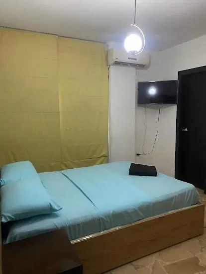 Pensión Daniel Apartrooms Guayaquil
